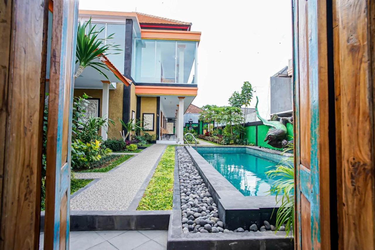 Guest House At Gunung Salak Bali Kerobokan Kültér fotó